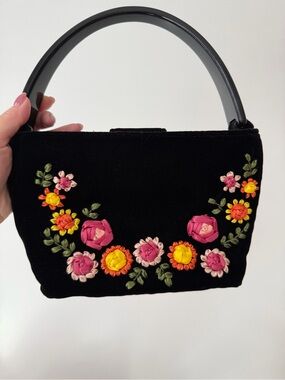 Vintage Talbots Black Velvet Floral Embroidered Handbag - Women's Top Handle Bag